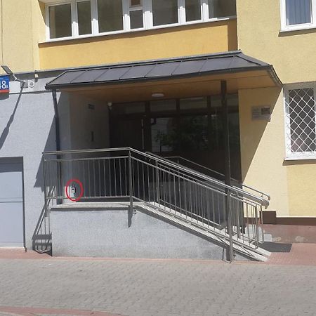 Eloft Saska Kepa Apartman Varsó Kültér fotó